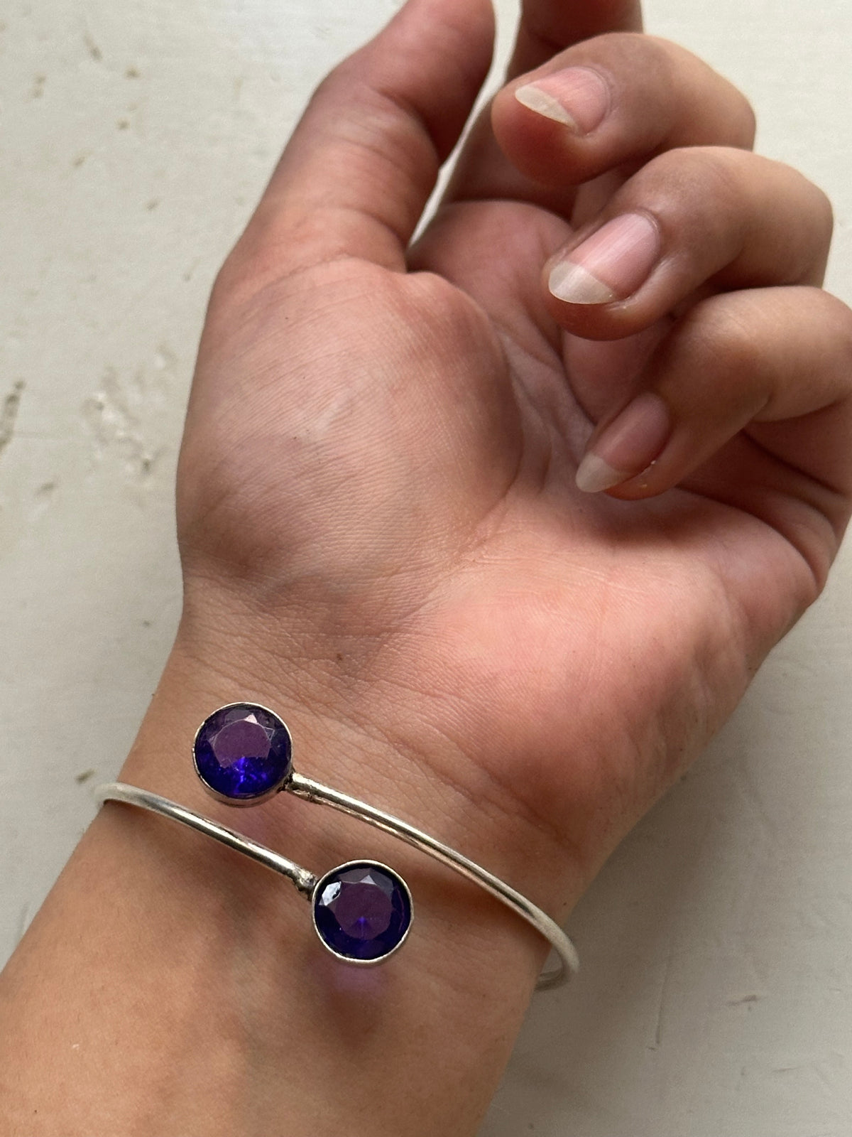 SUMBUL HANDCUFF [DARK BLUE STONES]