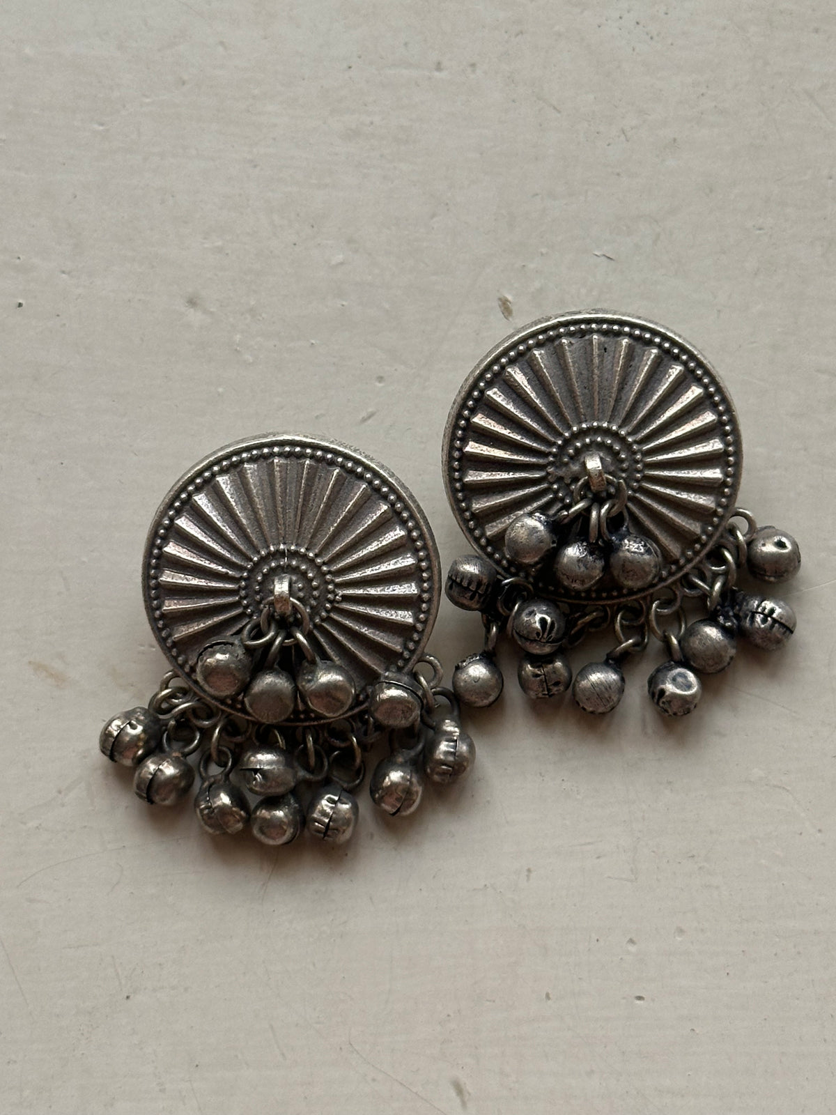 DAIRAA EARSTUDS