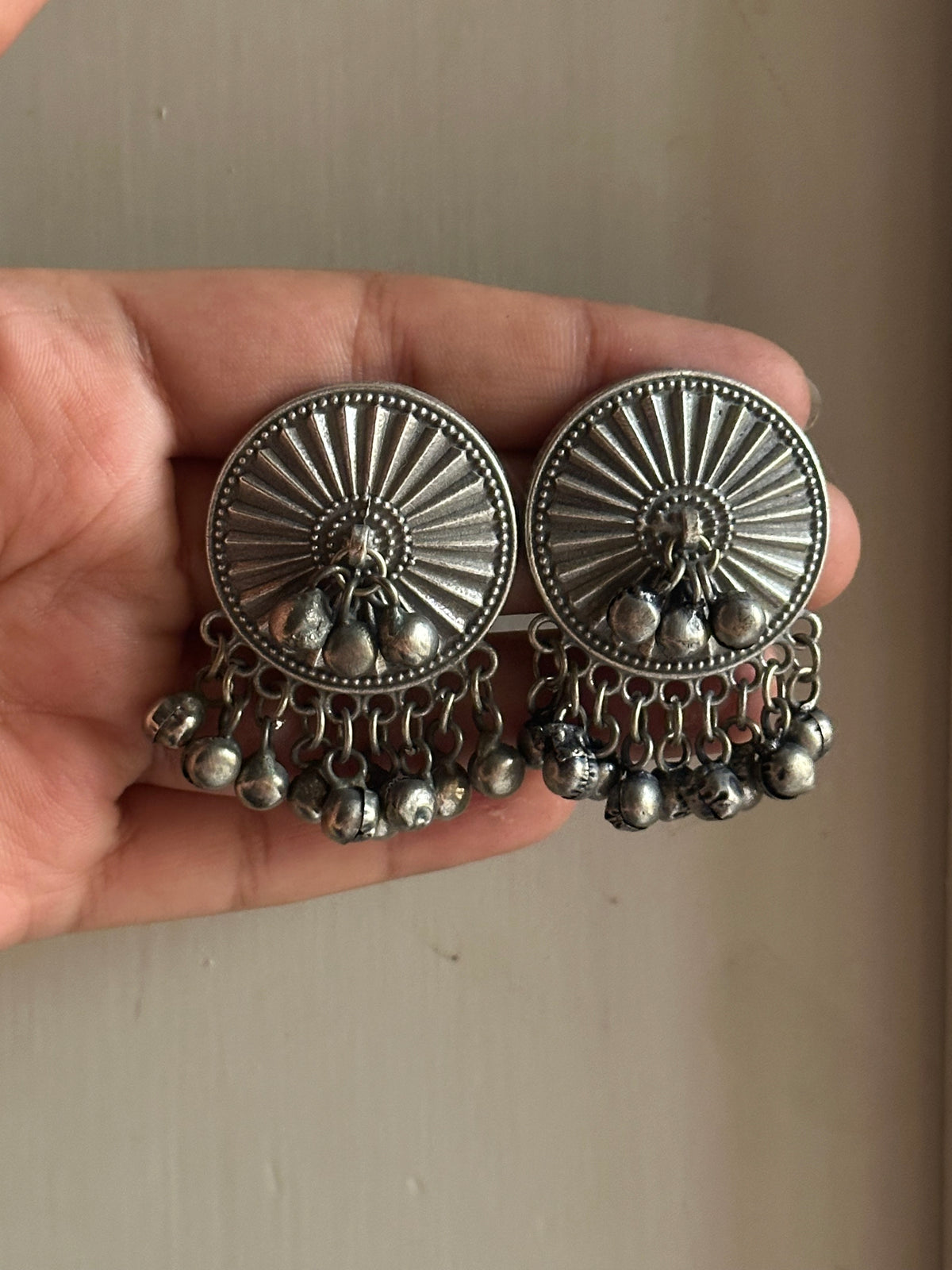 DAIRAA EARSTUDS