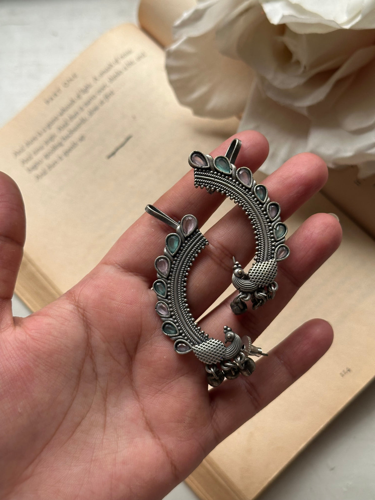 NUREESHA EARCUFFS [PINK/MINT GREEN COMBO STONES]