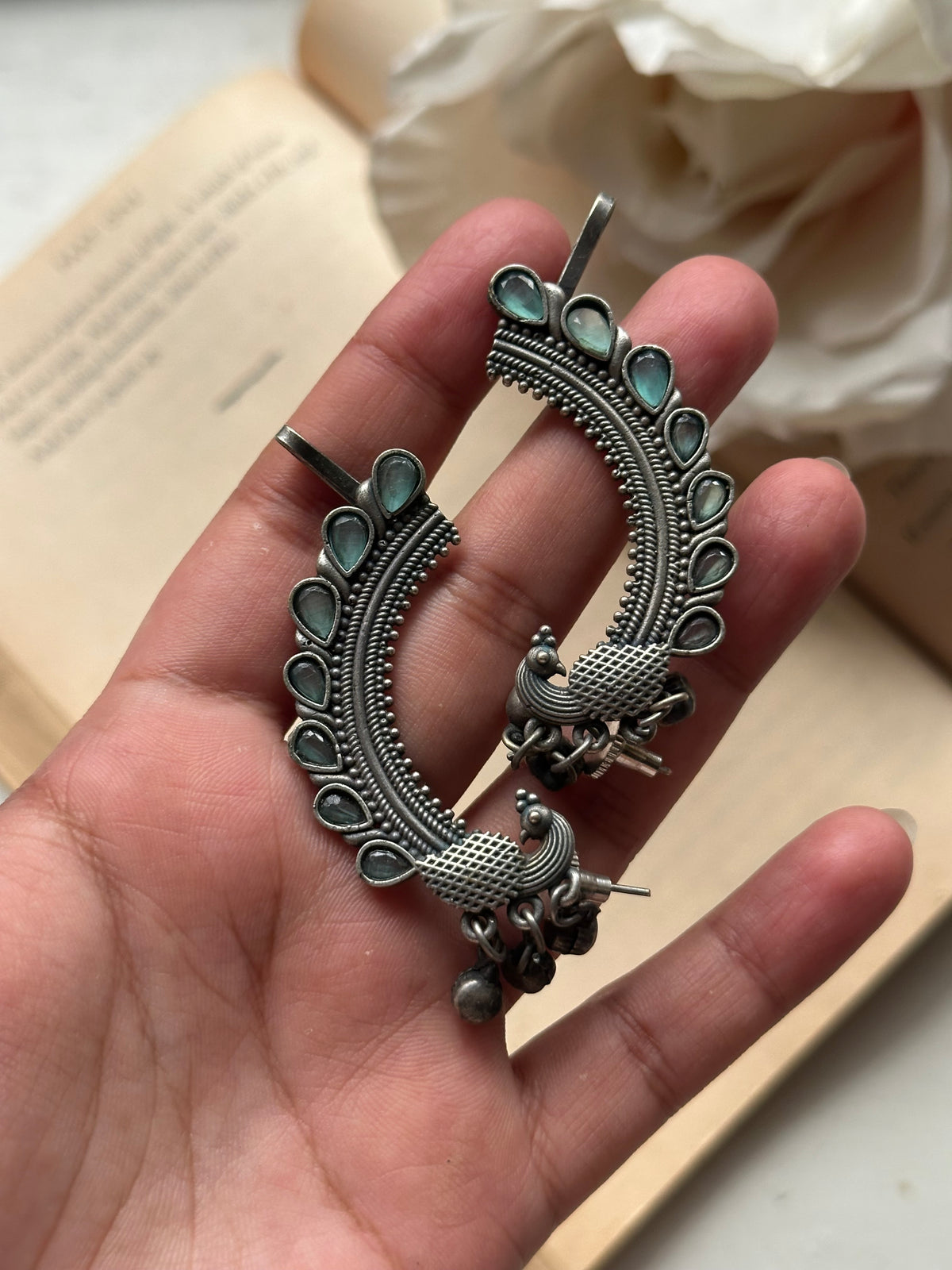 NUREESHA EARCUFFS [MINT GREEN STONES]