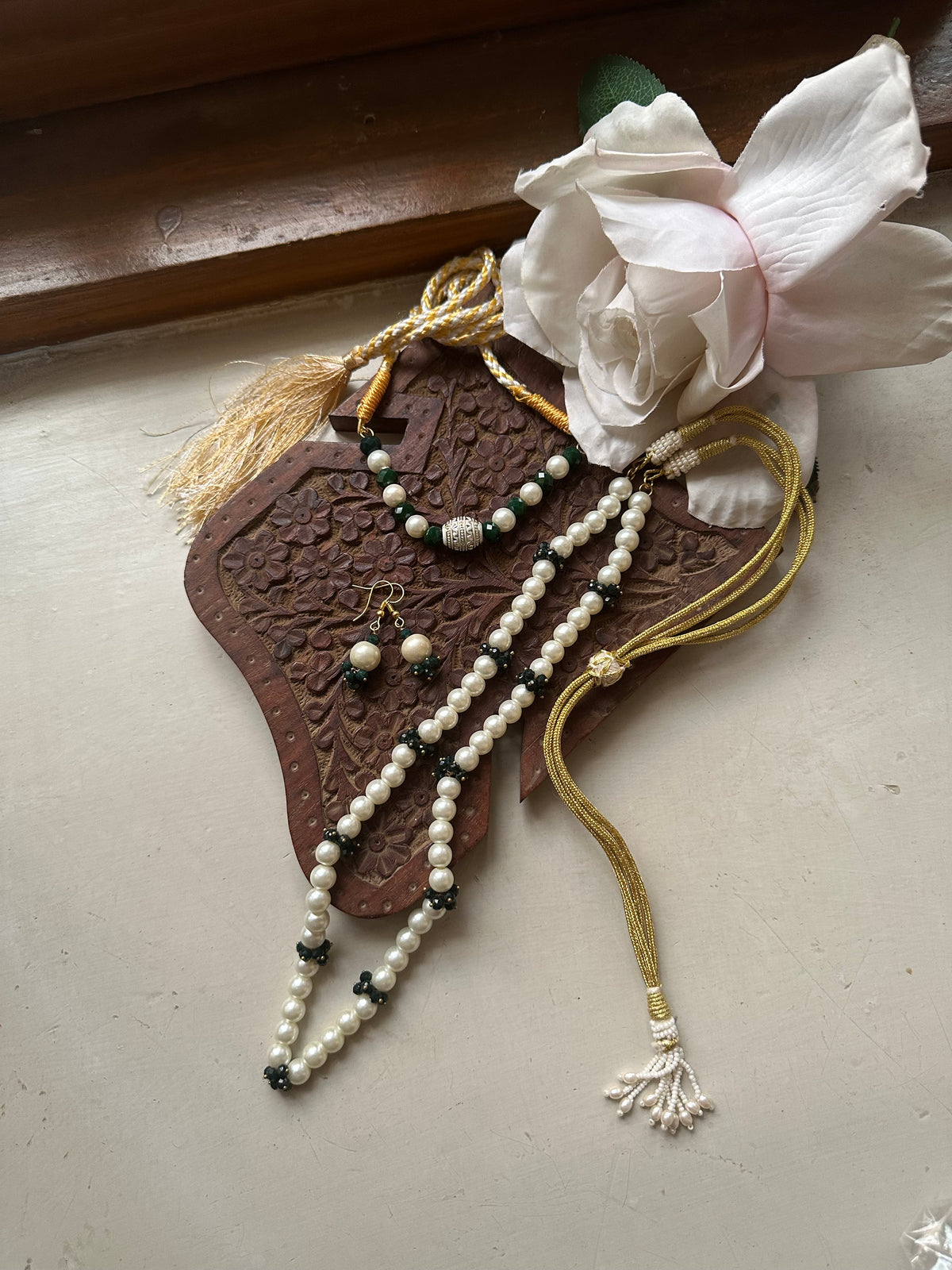 SABZ MALA SET [MALA, CHOKER & EARRINGS]