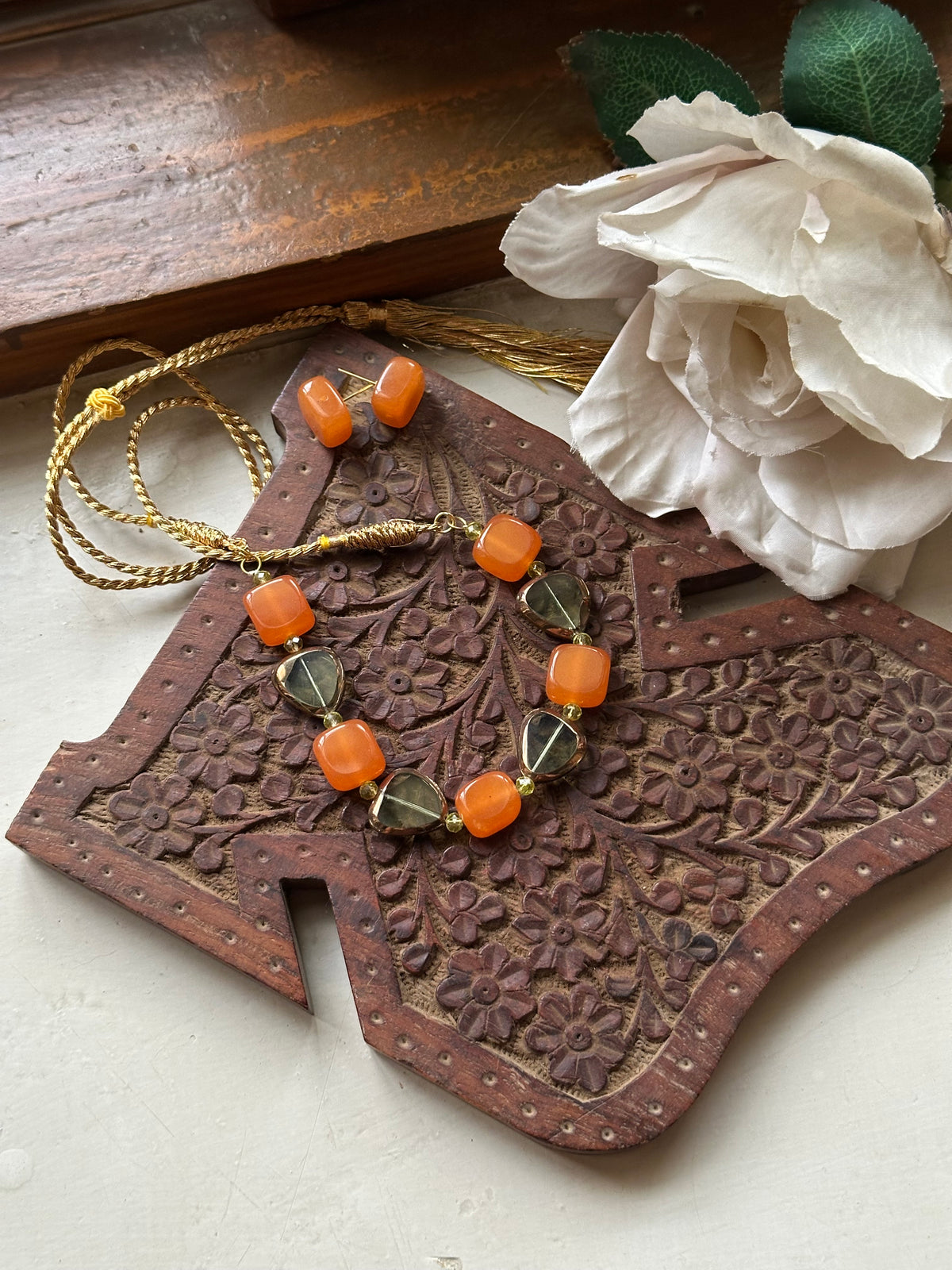 ZARAFSHAN CHOKER SET [CHOKER WITH EARSTUDS]
