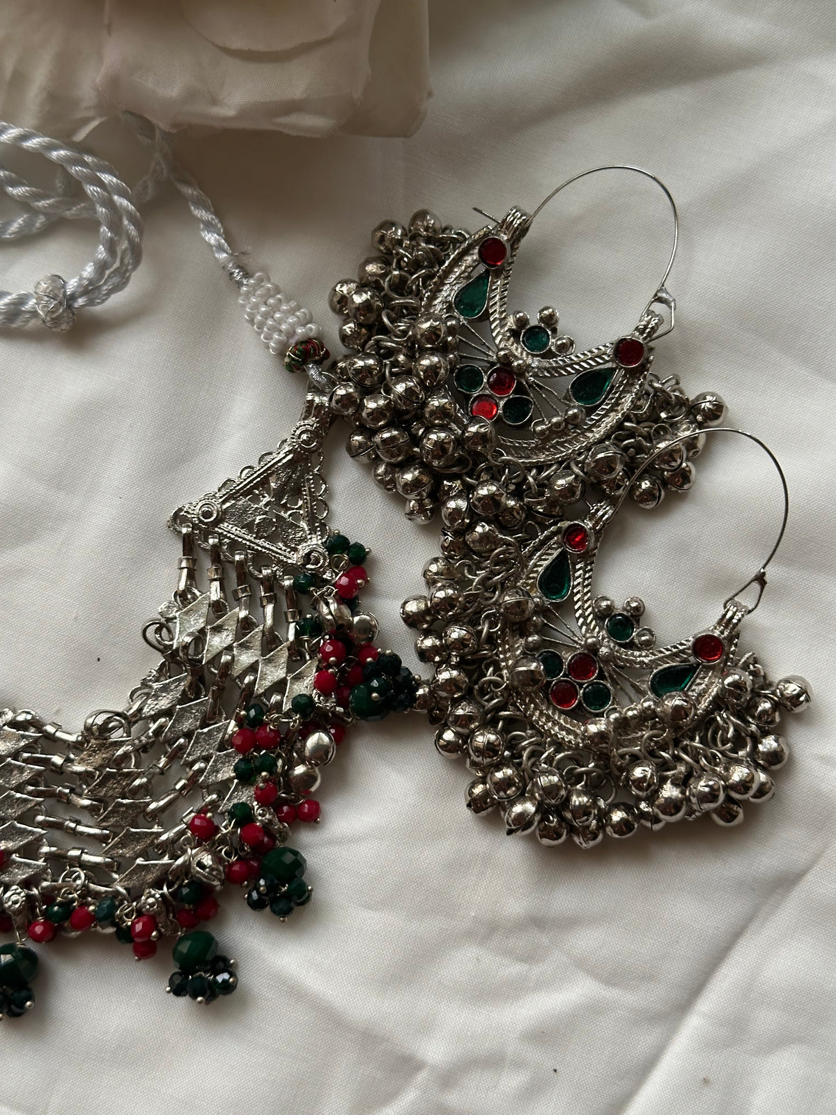 SCARLET IVY VINTAGE SET [INCLUDES CHOKER & BALI]