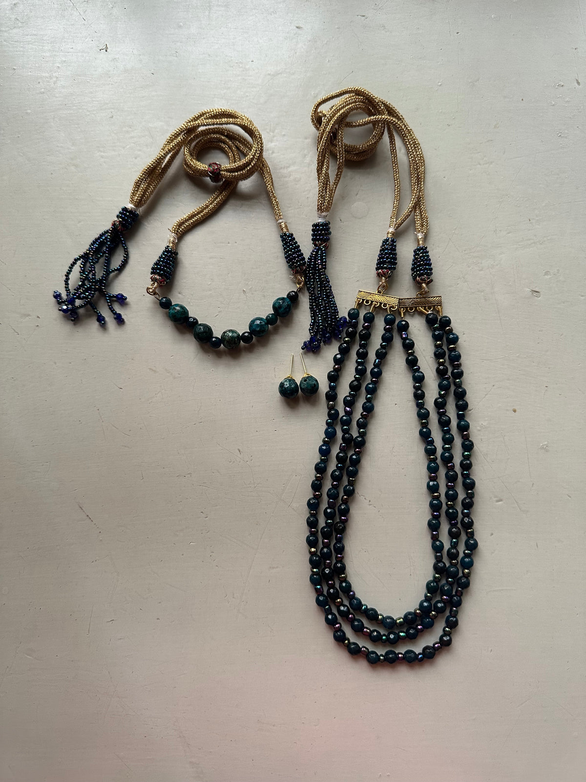 MORPICH SET [INCLUDES MALA, CHOKER WITH EARSTUDS]