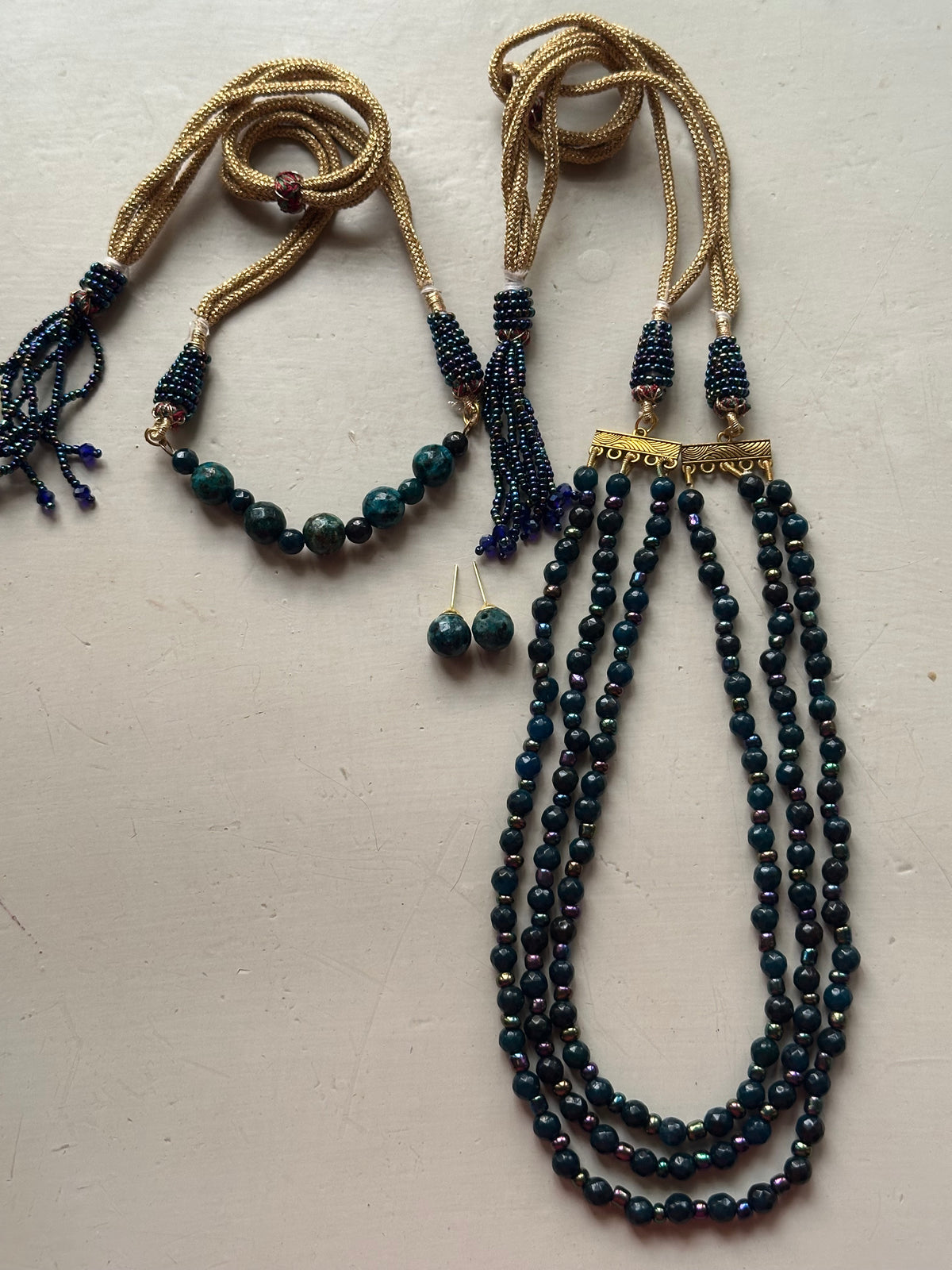 MORPICH SET [INCLUDES MALA, CHOKER WITH EARSTUDS]