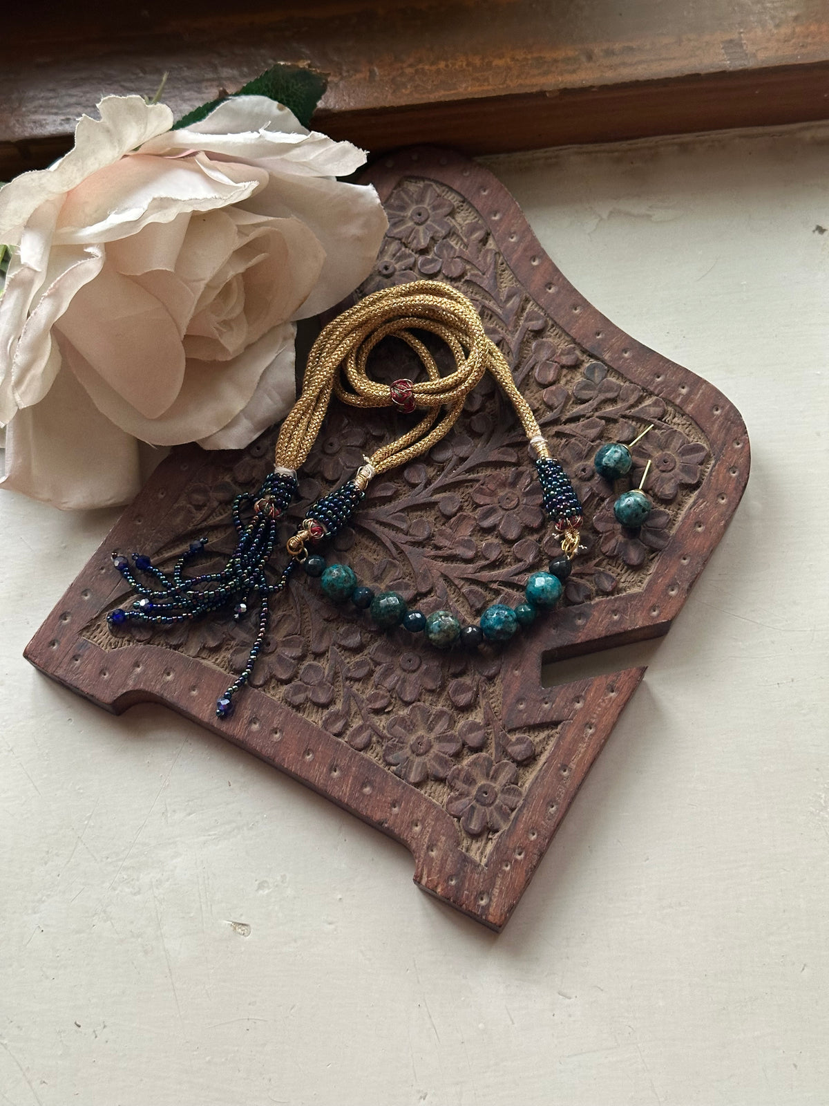 MORPICH CHOKER SET [CHOKER WITH EARSTUDS]