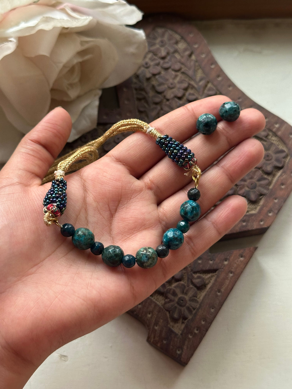 MORPICH CHOKER SET [CHOKER WITH EARSTUDS]
