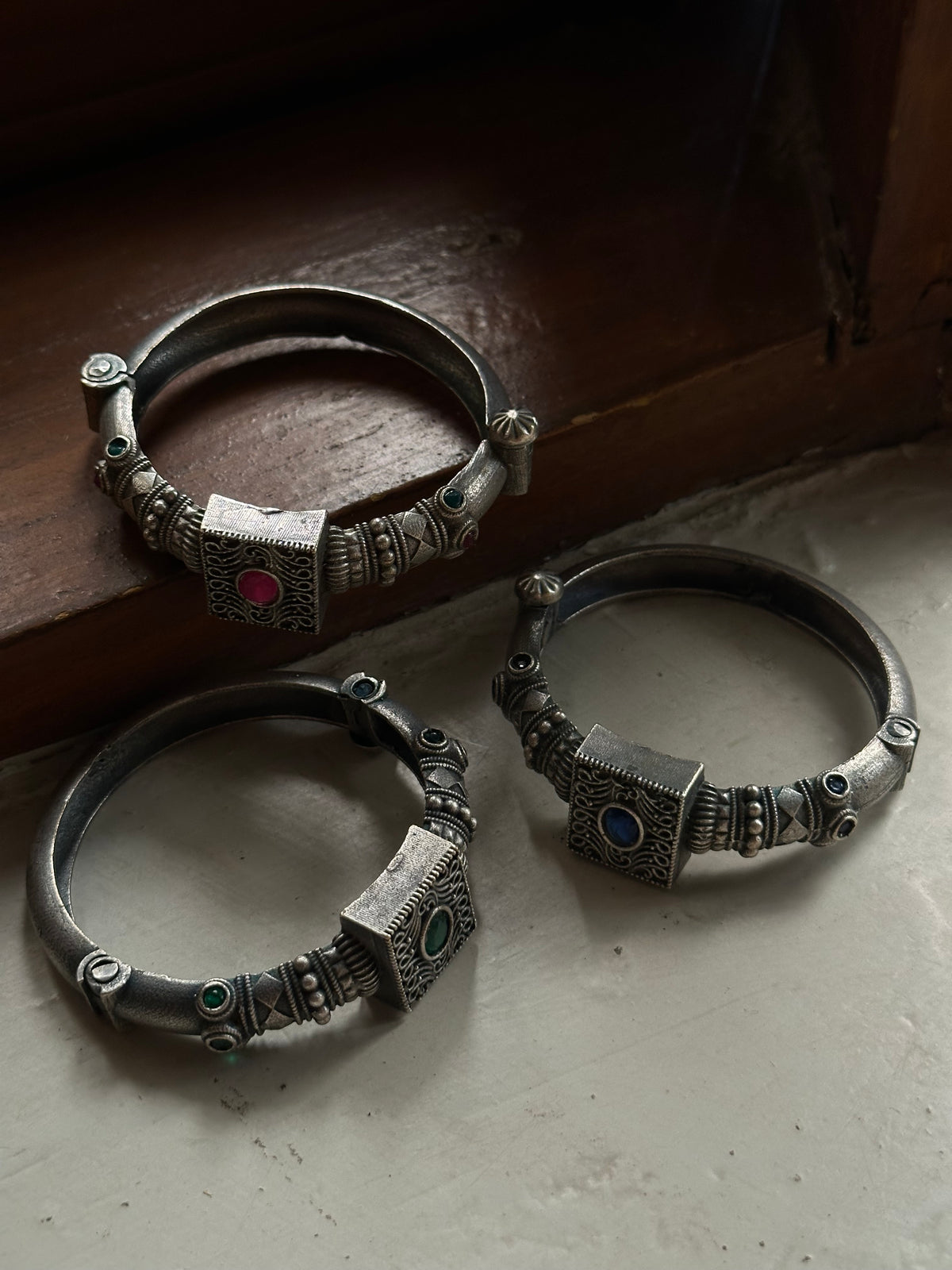 MEHRANG HANDCUFF [BLACK STONE]