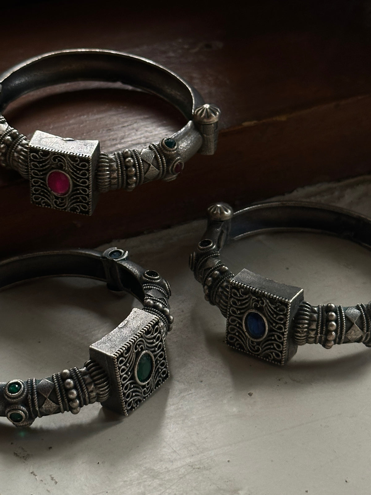MEHRANG HANDCUFF [GREEN STONE]