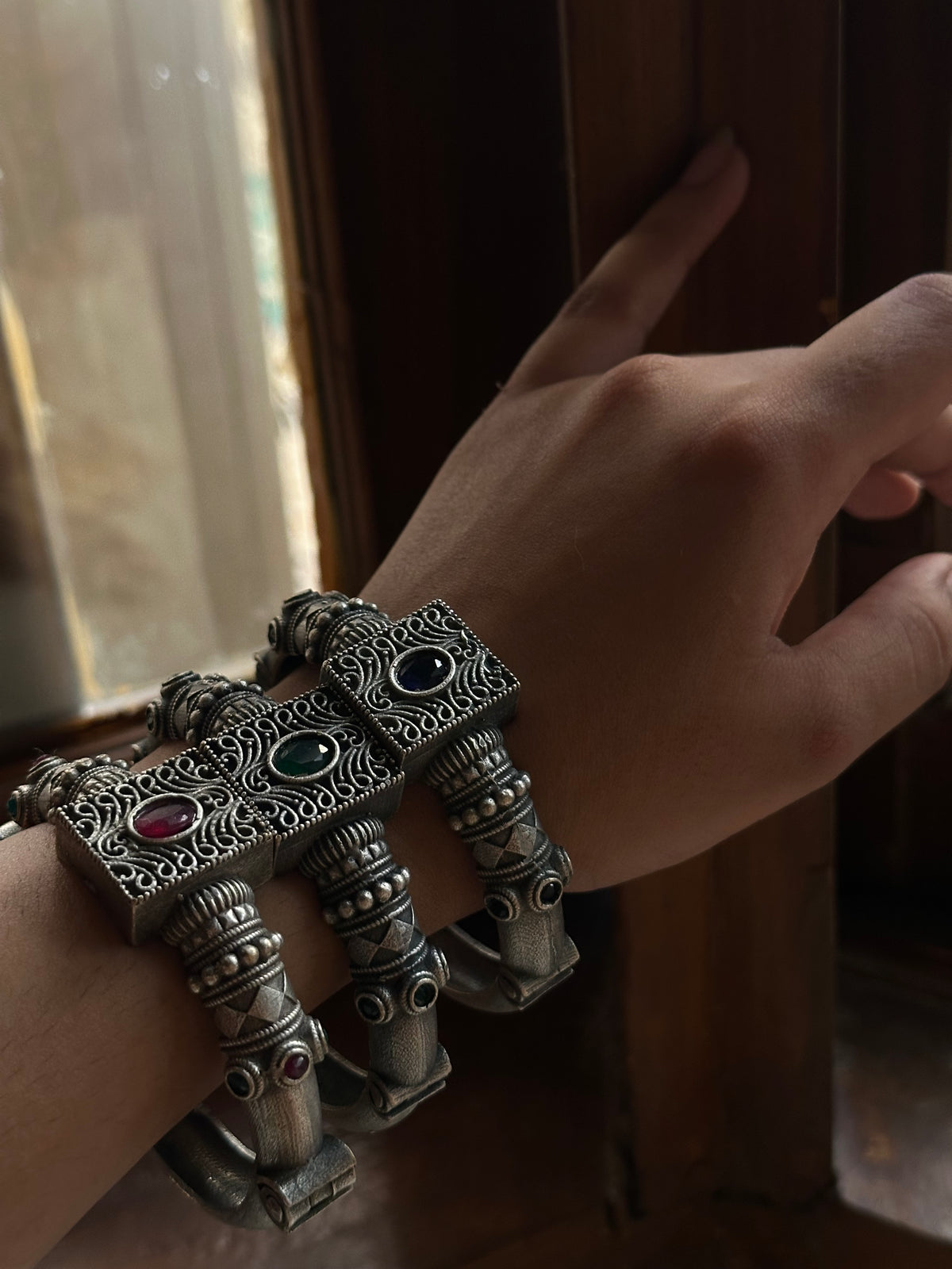 MEHRANG HANDCUFF [GREEN STONE]