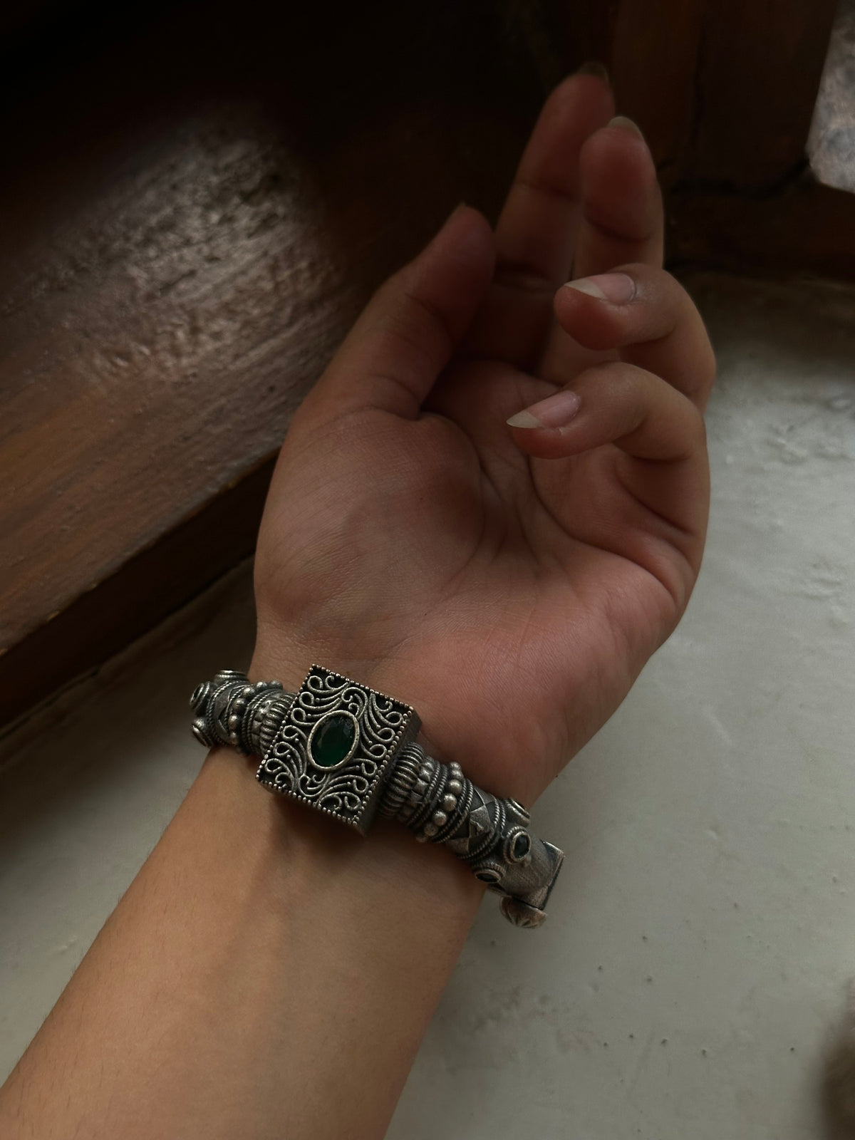 MEHRANG HANDCUFF [GREEN STONE]