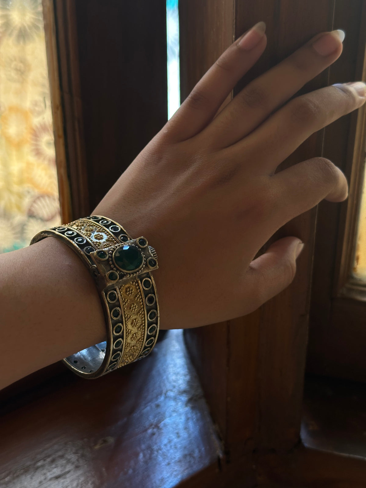 MEHER AFREEN HANDCUFF [GREEN STONE]