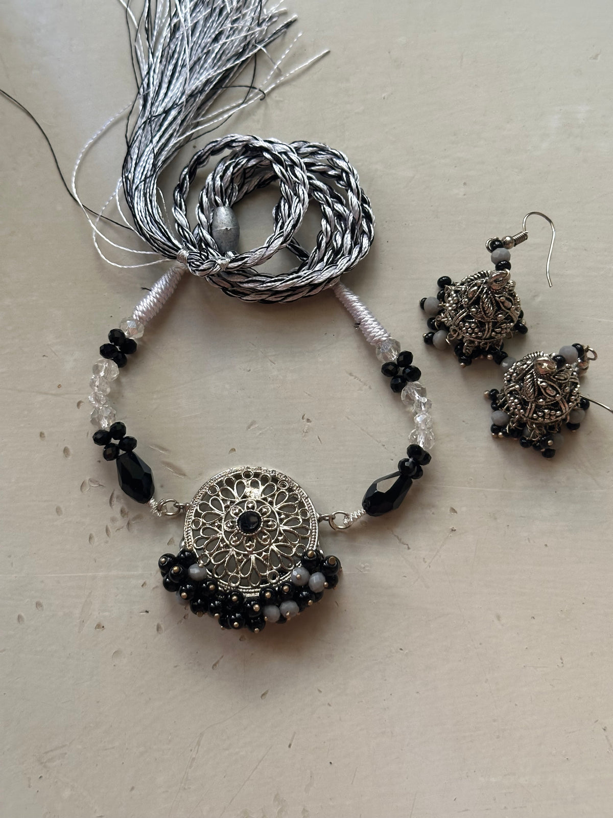GUL E SIYAH SET [NECKPIECE WITH JHUMKI]