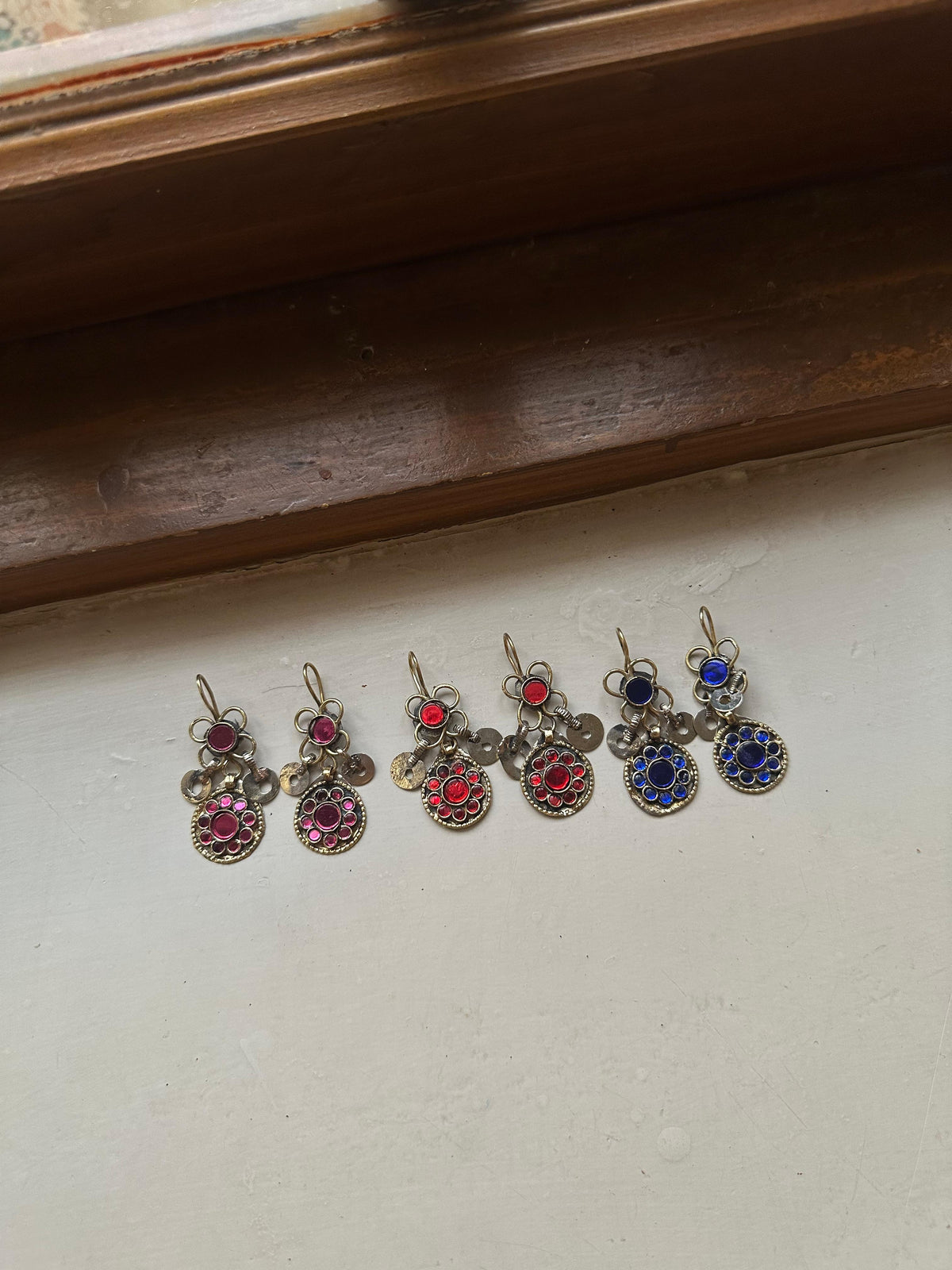 GULNAWA EARRINGS [RED]