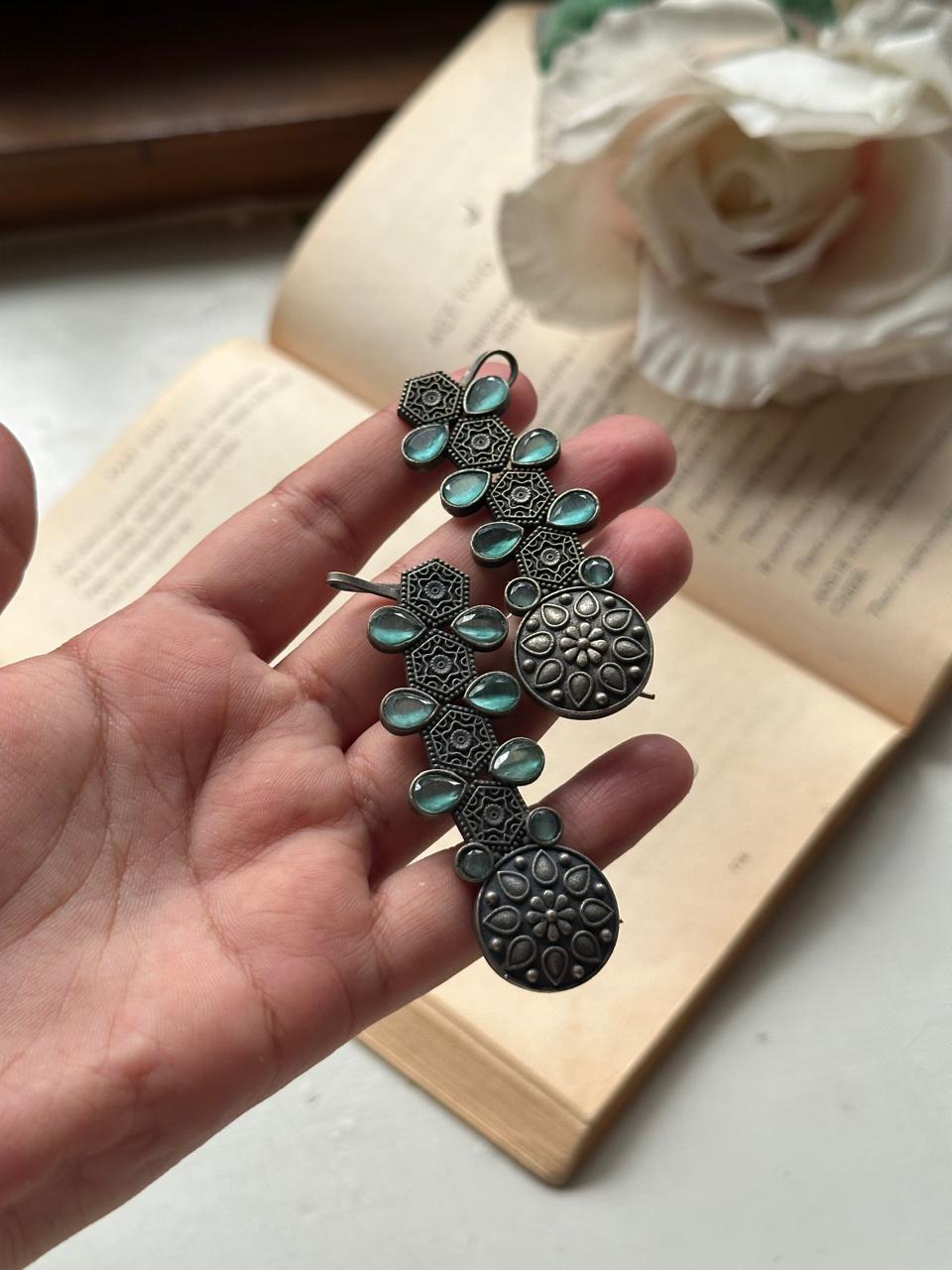 ROSHAIRAA EARCUFFS [MINT GREEN]